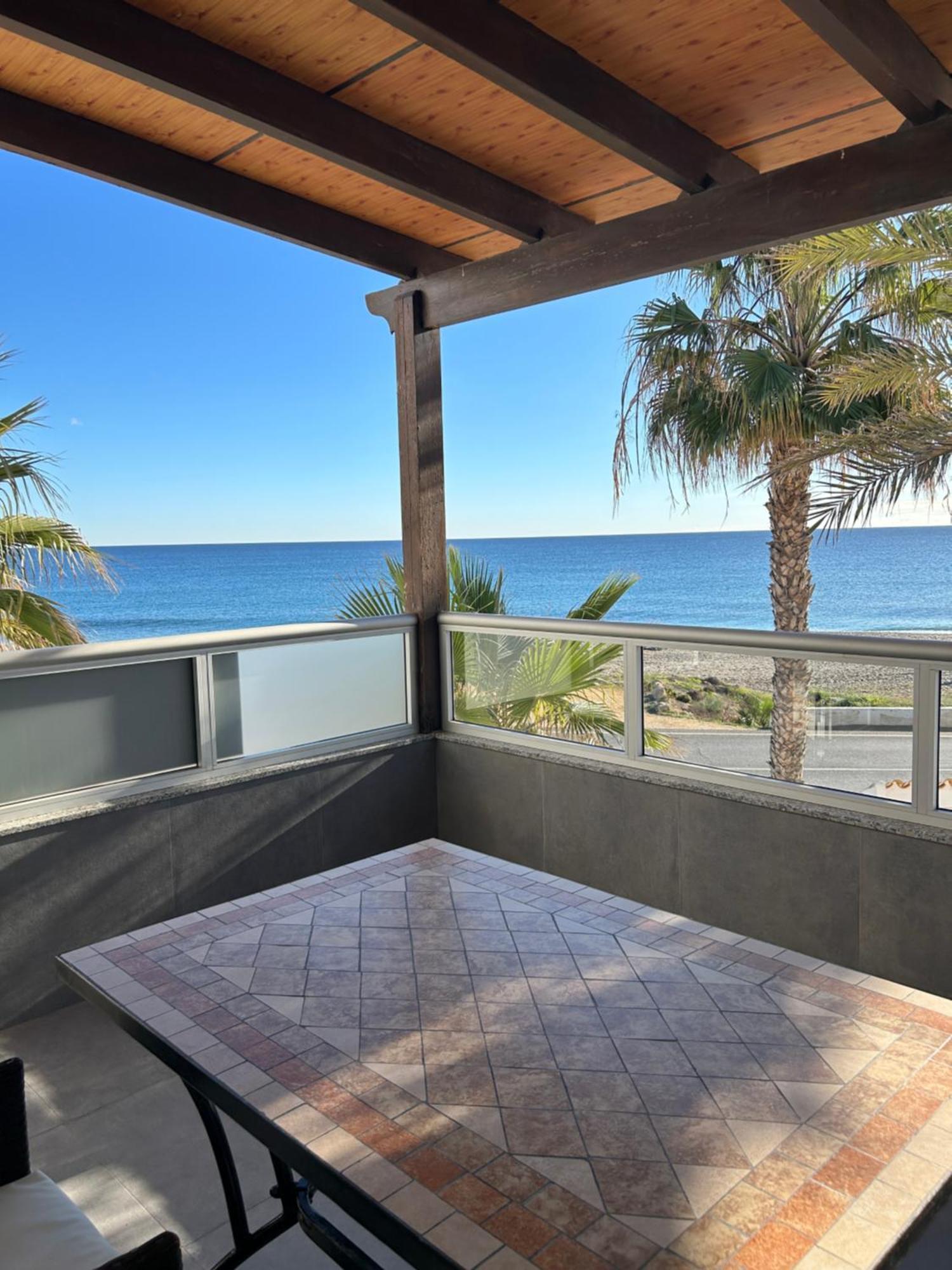 Stunning Location! 15M To Beach モハカル エクステリア 写真