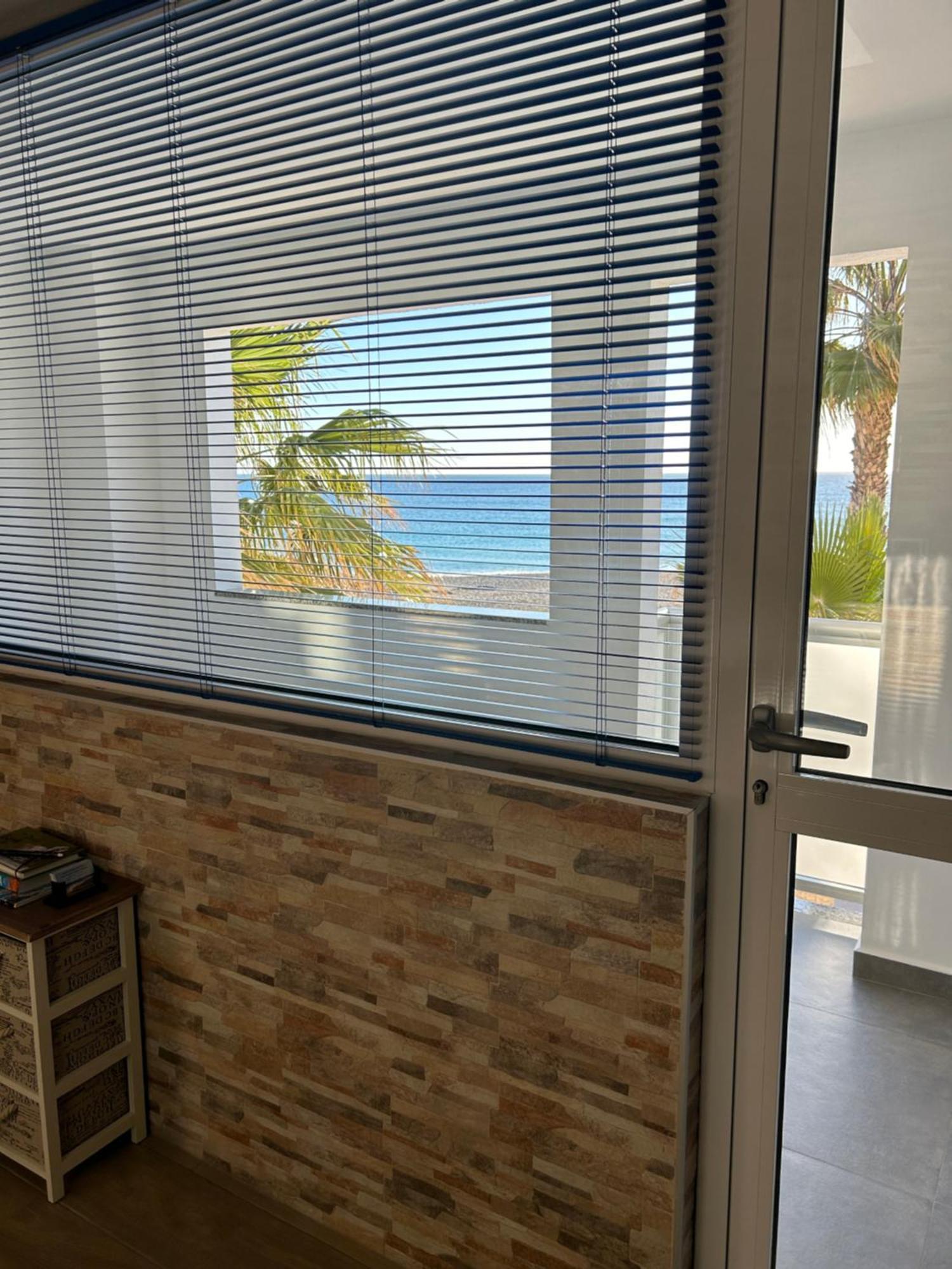Stunning Location! 15M To Beach モハカル エクステリア 写真